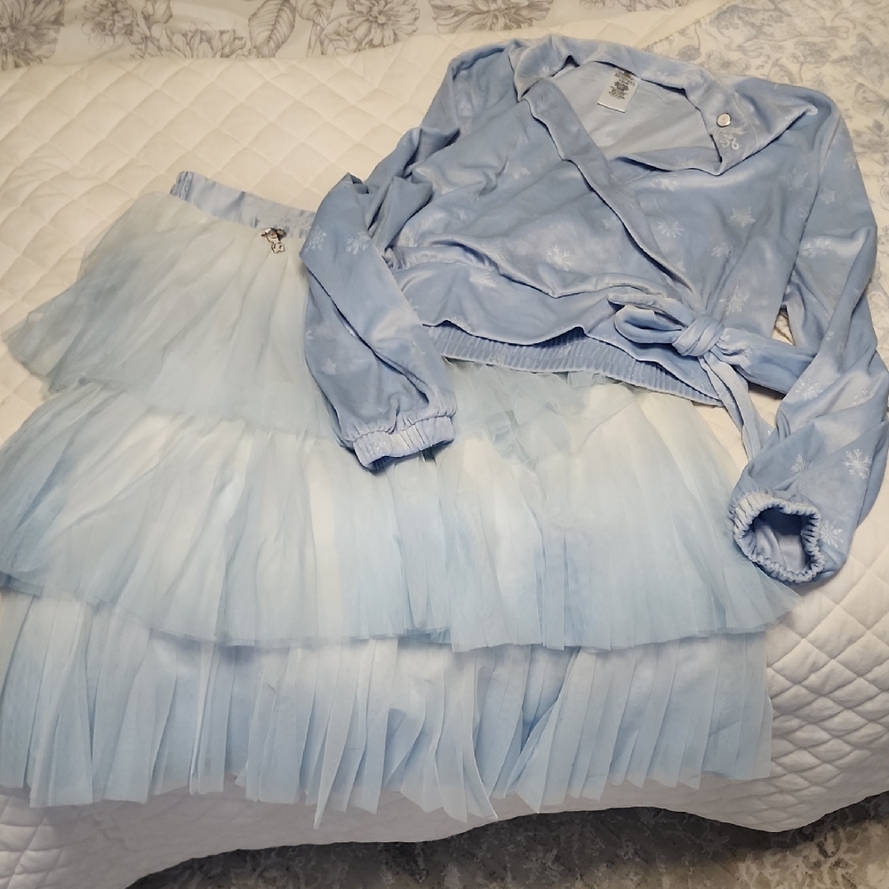 Two Piece Disney Frozen Womens Outfit